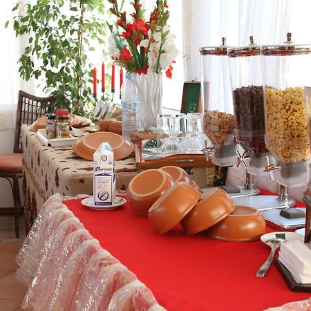 Mindelo Residencial Bed and Breakfast Εξωτερικό φωτογραφία