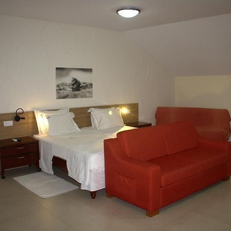 Mindelo Residencial Bed and Breakfast Εξωτερικό φωτογραφία