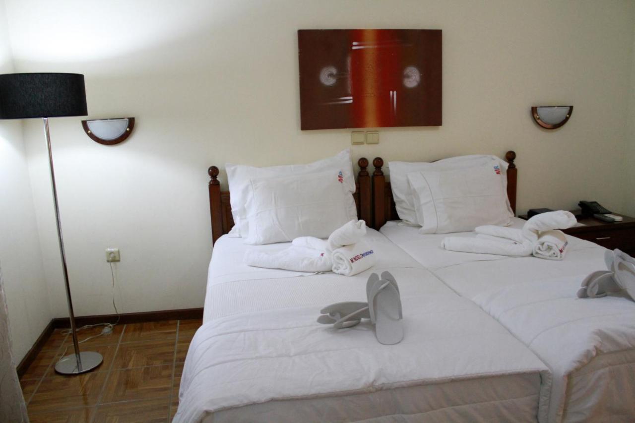 Mindelo Residencial Bed and Breakfast Εξωτερικό φωτογραφία