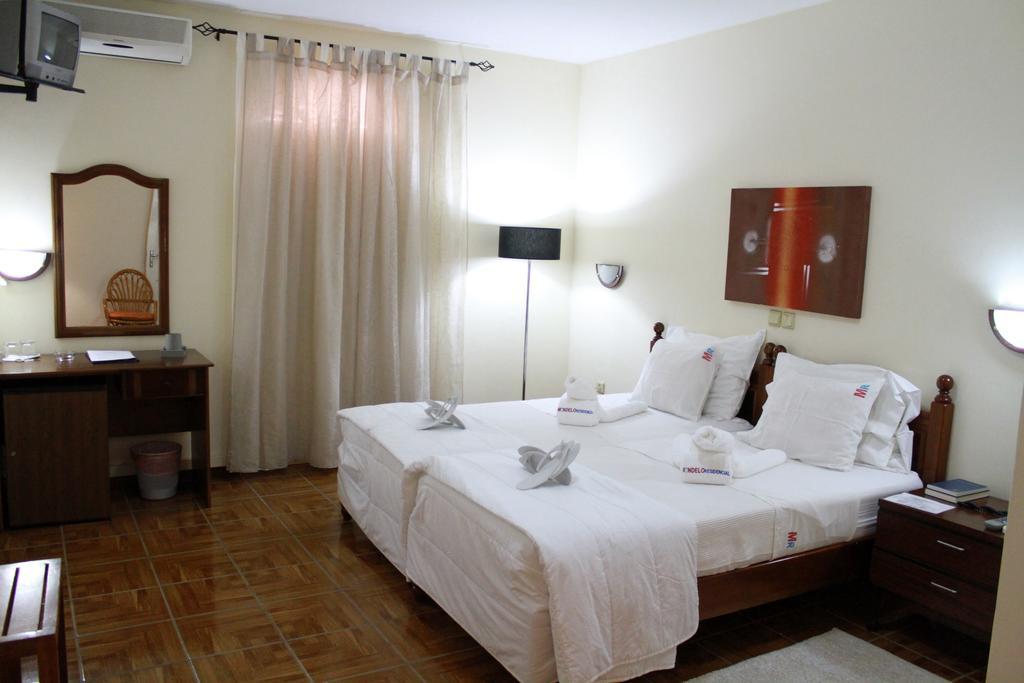 Mindelo Residencial Bed and Breakfast Δωμάτιο φωτογραφία