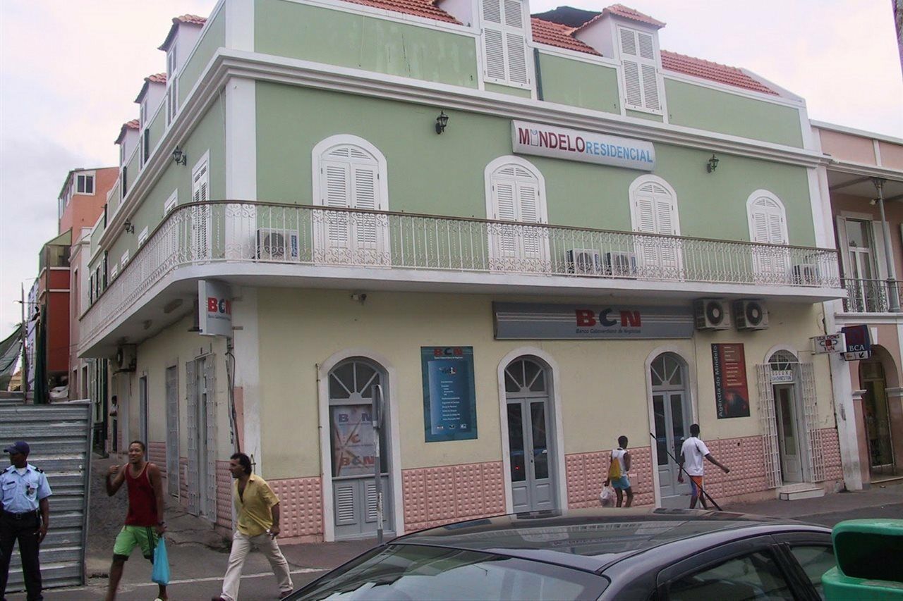Mindelo Residencial Bed and Breakfast Εξωτερικό φωτογραφία