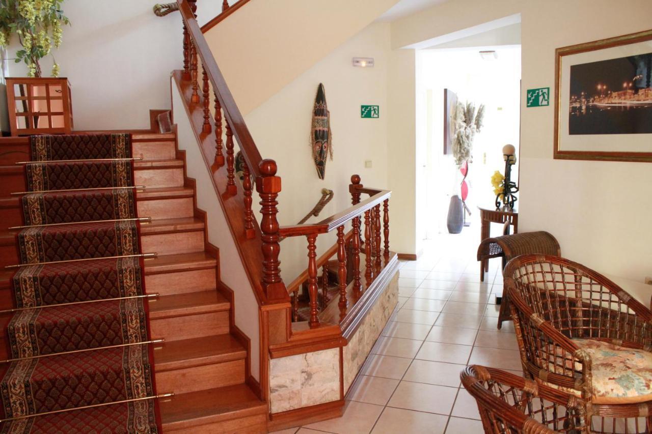 Mindelo Residencial Bed and Breakfast Εξωτερικό φωτογραφία